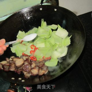 大块白菜炒腊肉的做法步骤：5