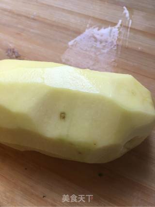 五花肉炒土豆丝的做法步骤：1