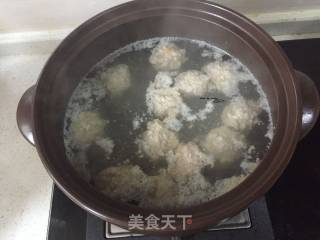 木耳口蘑肉丸汤的做法步骤：7
