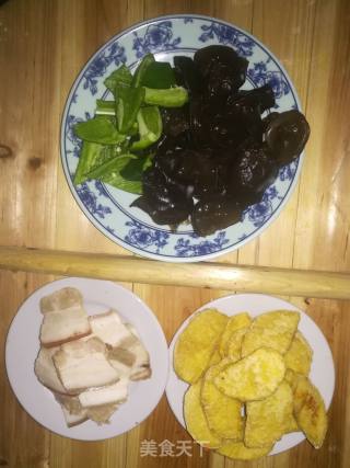 素鸡木耳回锅肉的做法步骤：3