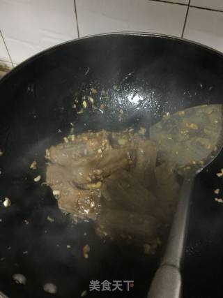 蒜香排骨的做法步骤：4