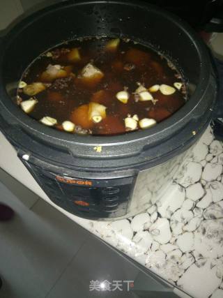 土豆山药炖排骨的做法步骤：5