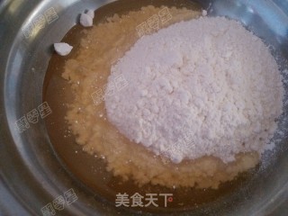 广式豆沙月饼的做法步骤：2
