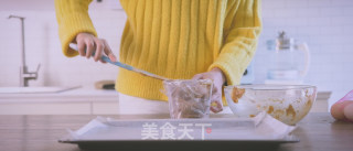 好吃到炸的巧克力酥皮大泡芙！不学后悔~的做法步骤：12