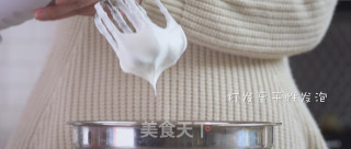 口感醇香的乳酪戚风蛋糕，温暖冬日的午后的做法步骤：9