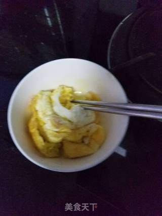 胡萝卜青椒炒鸡蛋的做法步骤：3