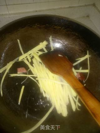 腊肉土豆丝的做法步骤：5