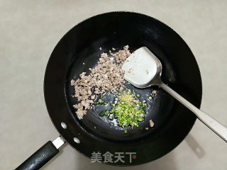 北极虾粉丝煲的做法步骤：5