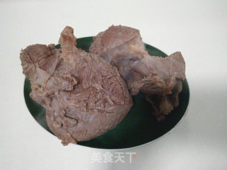 卤牛肉的做法步骤：2