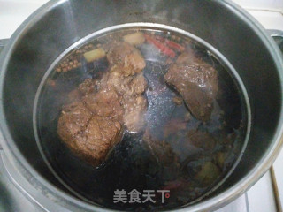 卤牛肉的做法步骤：5
