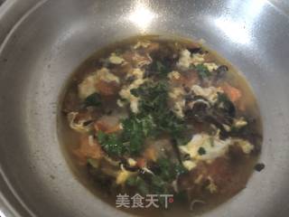 木耳西红柿鸡蛋汤的做法步骤：6