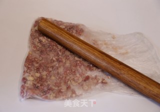 香炸萝卜莲藕肉丸的做法步骤：4