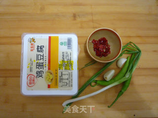 脆皮蘸水豆腐的做法步骤：1