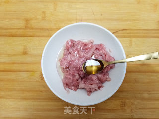 蒜黄炒肉丝的做法步骤：4