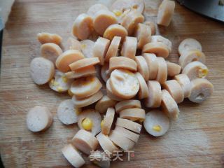 香肠煎鸡蛋的做法步骤：1