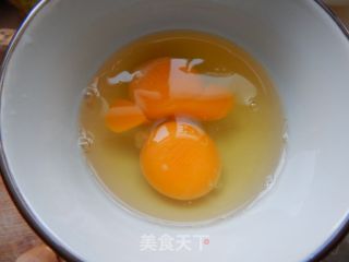 香肠煎鸡蛋的做法步骤：2