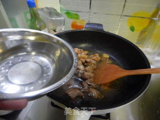 白萝卜烧排骨的做法步骤：6