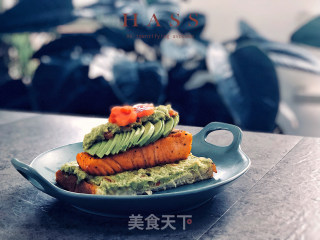牛油果三文鱼的做法步骤：1