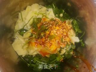 红油香菜拌豆皮的做法步骤：4