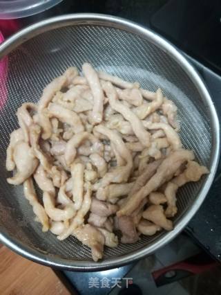 肉丝炒豆干的做法步骤：1