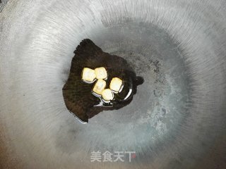 莲子炖猪蹄的做法步骤：4