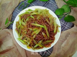 芹菜炒粉的做法步骤：8