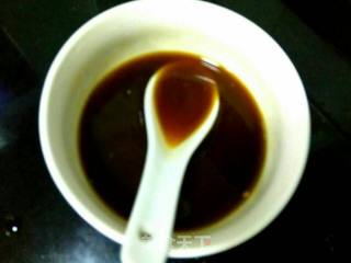 咸鸭蛋浇汁菠菜的做法步骤：2