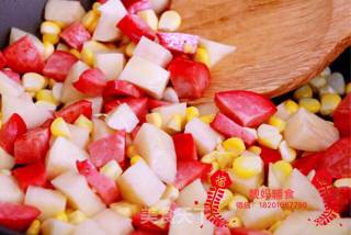 红肠焖饭的做法步骤：5