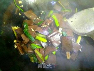 蒜蓉猪血的做法步骤：4