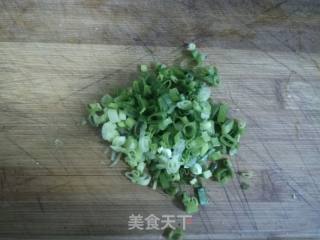 五香油渣饼的做法步骤：4