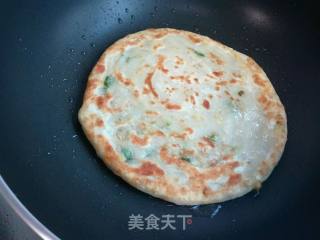 五香油渣饼的做法步骤：16