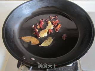 牛肉焖笋的做法步骤：3