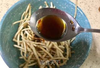 #妈妈的味道#爽口菜凉~拌折耳根的做法步骤：9