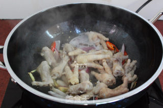 红烧虎皮凤爪的做法步骤：7
