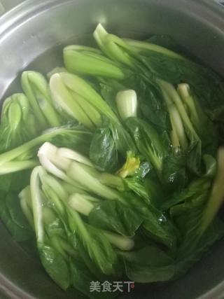 香菇扒油菜的做法步骤：2