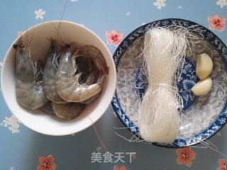 剁椒粉丝蒸虾的做法步骤：1