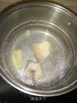 蒜泥白肉的做法步骤：1
