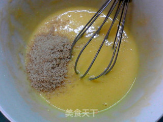芝麻香葱戚风蛋糕的做法步骤：9