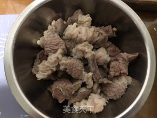 牛肉柿子汤的做法步骤：2