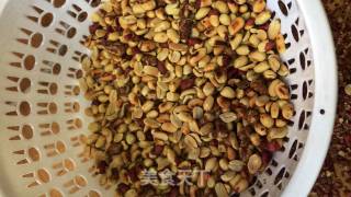 花生芝麻糖的做法步骤：1