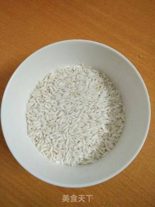 糯米藕的做法步骤：1