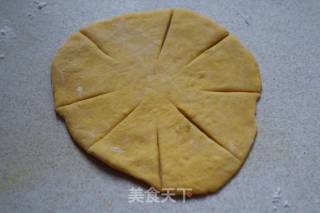 红豆沙花包的做法步骤：10