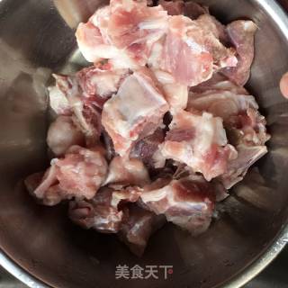 排骨烧腌菜的做法步骤：2