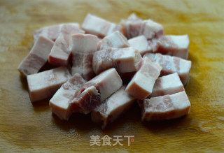 红烧肉的做法步骤：1