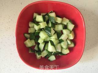 茭白小炒的做法步骤：2