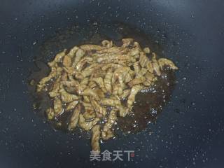 肉丝炒豇豆的做法步骤：3