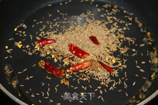 孜然鸡骨叉的做法步骤：6