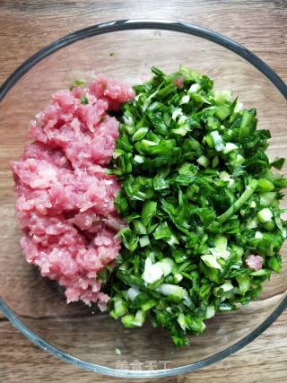 韭菜大肉水饺的做法步骤：3