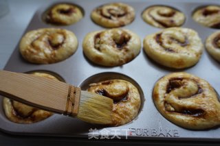 肉桂核桃面包卷的做法步骤：13
