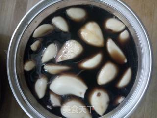 腊八蒜的做法步骤：2